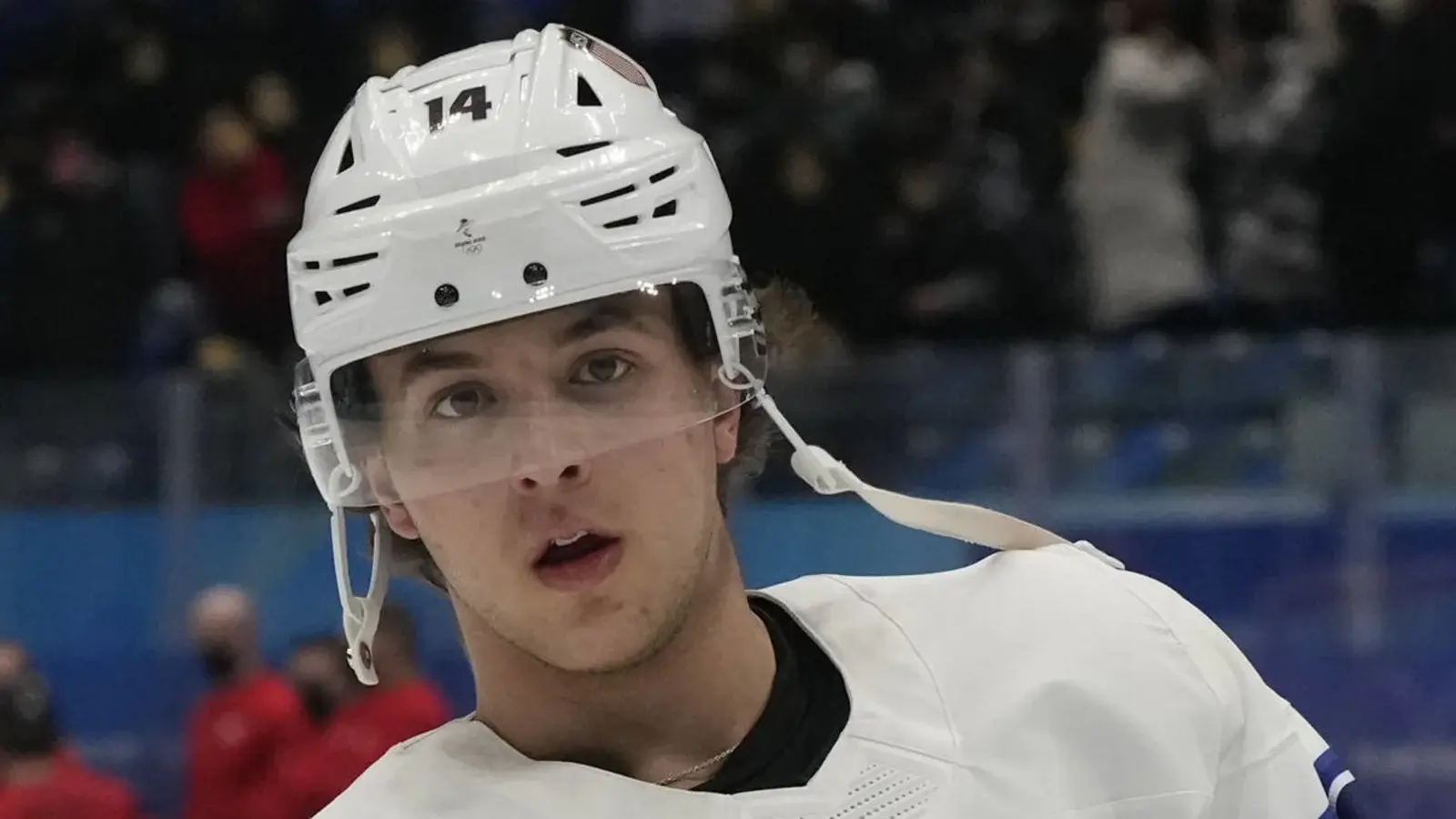 Wild подписали контракт начального уровня лучшим защитником года