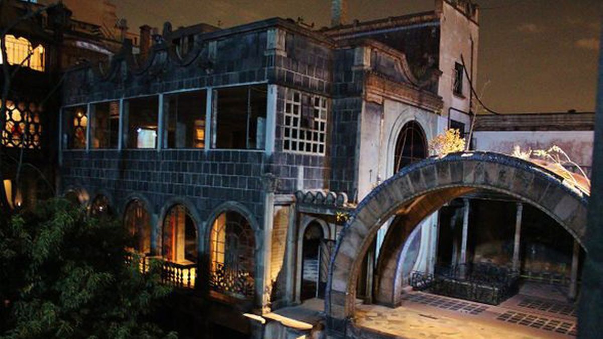 «Экстравагантный» заброшенный отель, в котором живет его архитектор, и вход в который запрещен