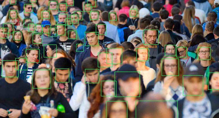 30 миллиардов фотографий пользователей Facebook<span style=