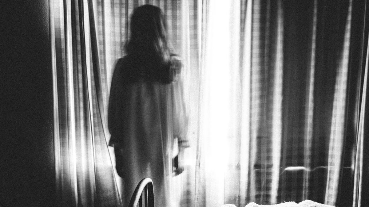 Трое детей, «одержимых демонами», могли «ходить по стенам и разговаривать с мертвыми»