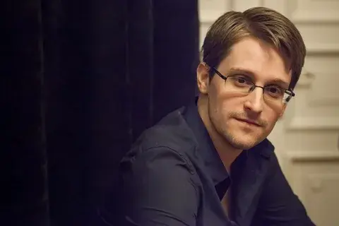 Сноудон 2. Что мы знаем о 21-летнем парне, обвиняемом в утечке сверхсекретных документов.