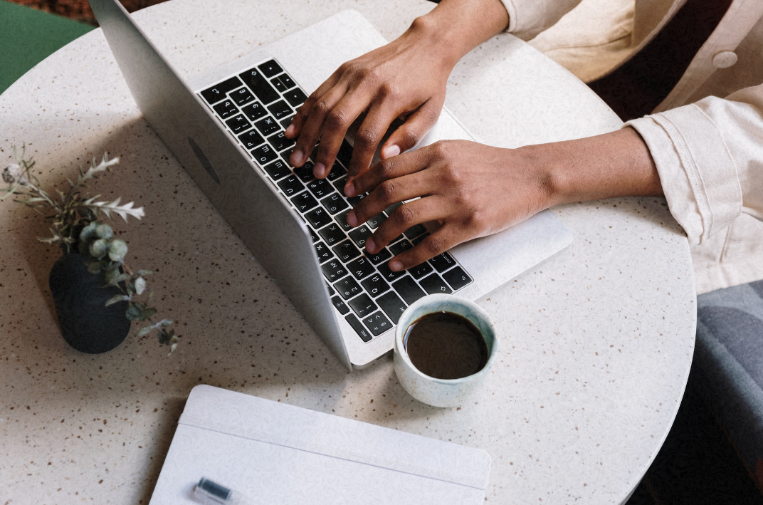 5 ПРИЧИН, почему все любят работать БЛОГГЕРОМ