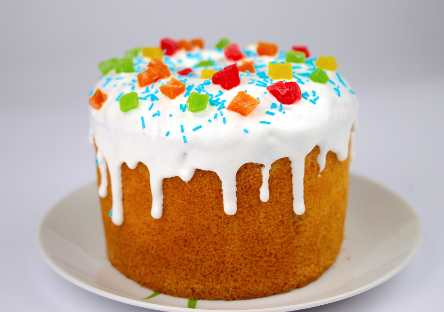 Свой кулич испечь на пасху или всё-таки купить в магазине?