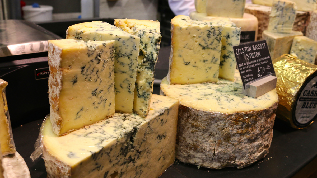 Сыры с плесенью: так всё же больше пользы или вреда от их употребления в пищу