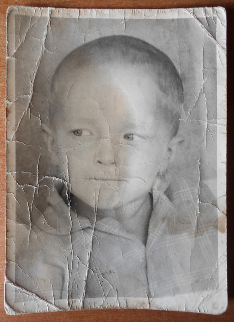 Нейросети в деле: быстрый способ улучшить ваши старые фотографии