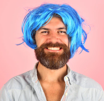 Мужчина в парике — это настоящая проблема