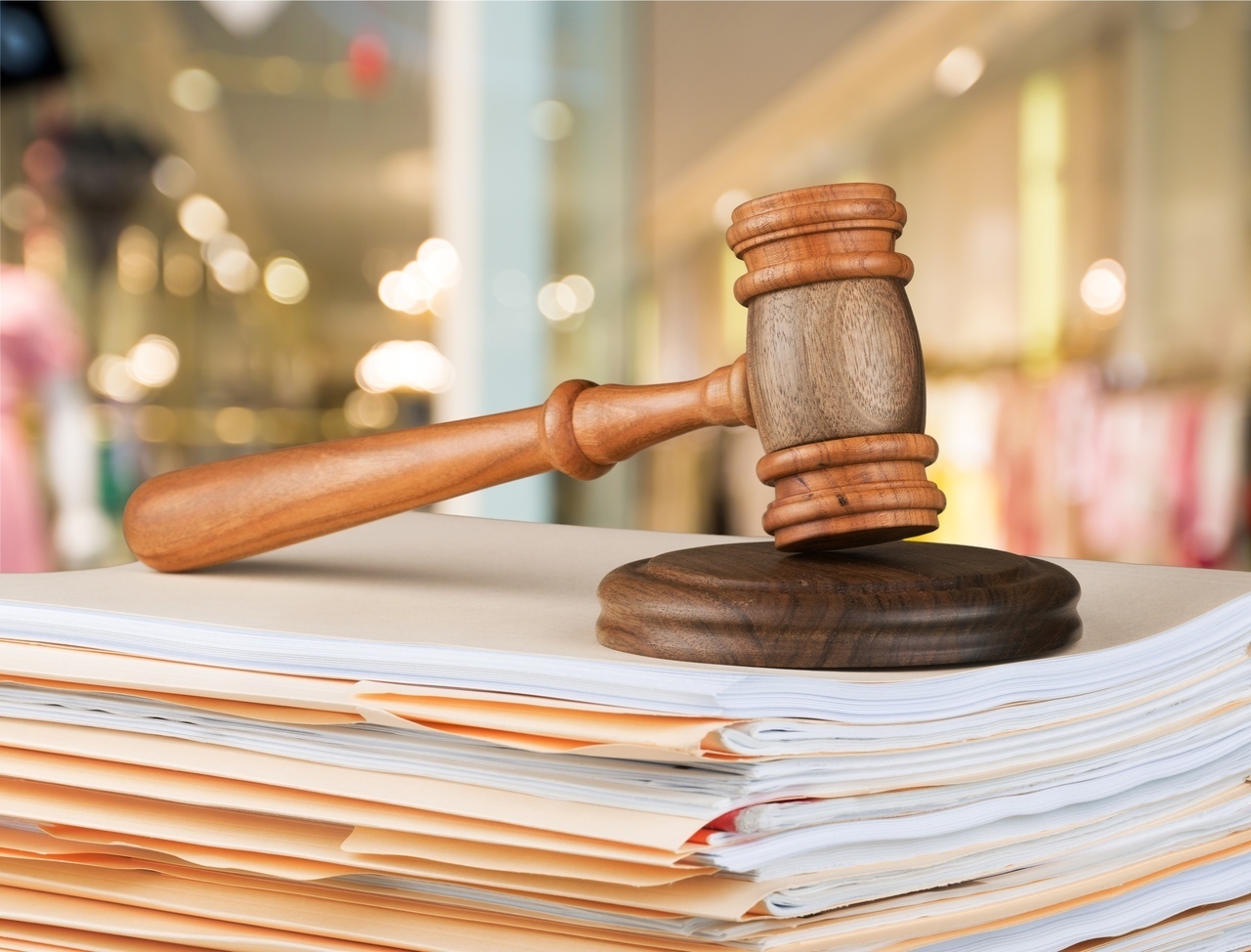 "Май – только успевай, да не зевай": какие изменения в законодательстве ждут россиян в мае 2023 года?