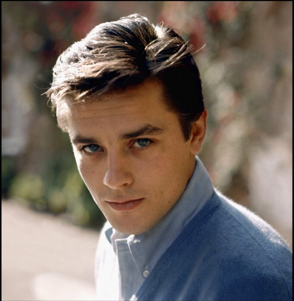 Бойкот. Золушка. Ален Делон.