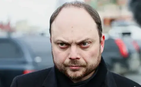 Приговор оппозиционеру подчеркивает российскую нетерпимость к пятой колонне.