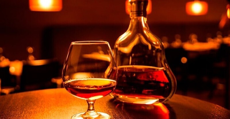 «Излияние правды: раскрытие пользы для здоровья потребления коньяка»