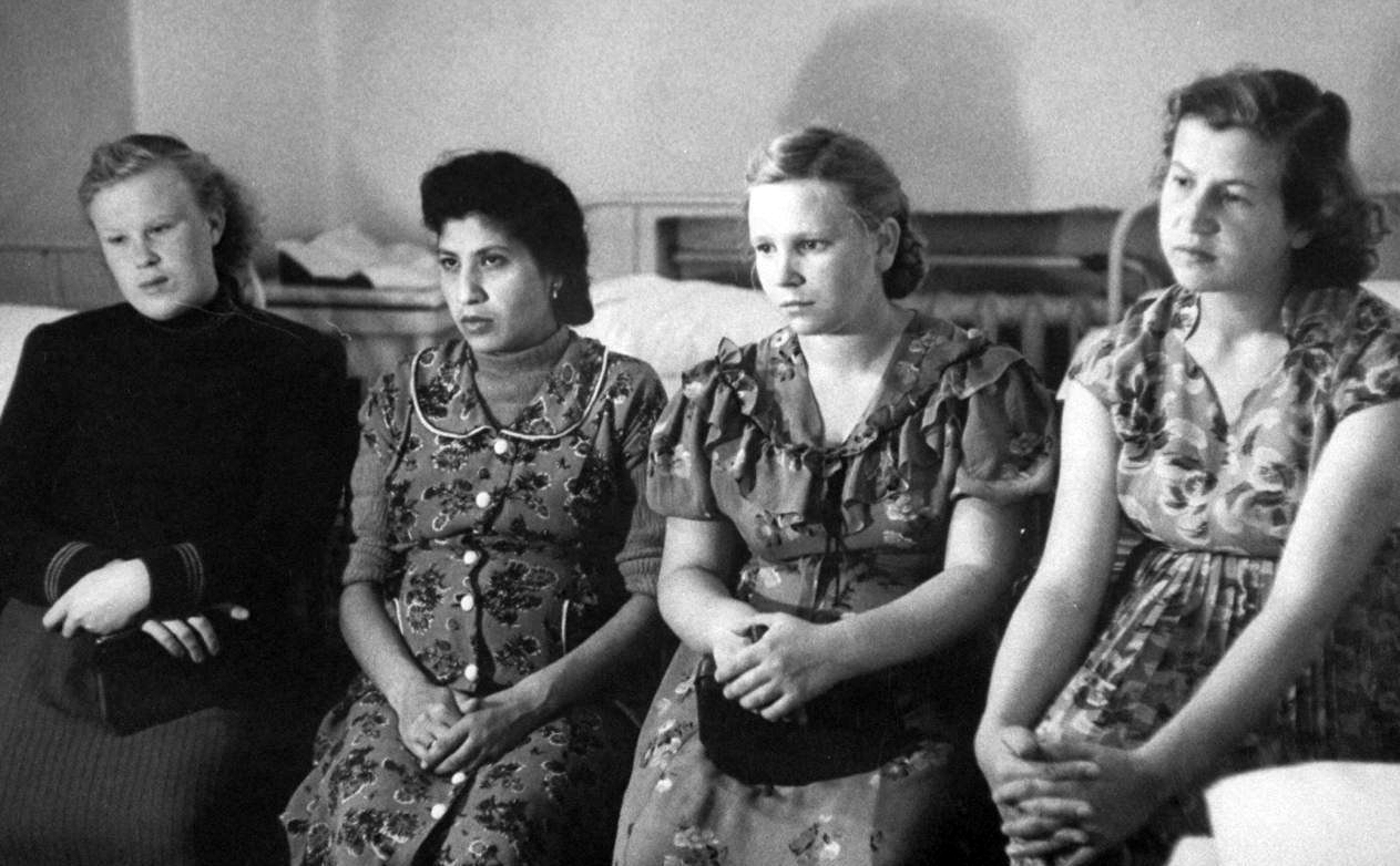 Как в Советском Союзе выглядели 40-летние женщины. Наши мамы и бабушки были настоящими красавицами! Реальные фото