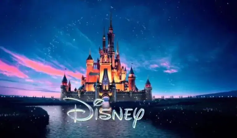 Дисней увольняет 4000 человек