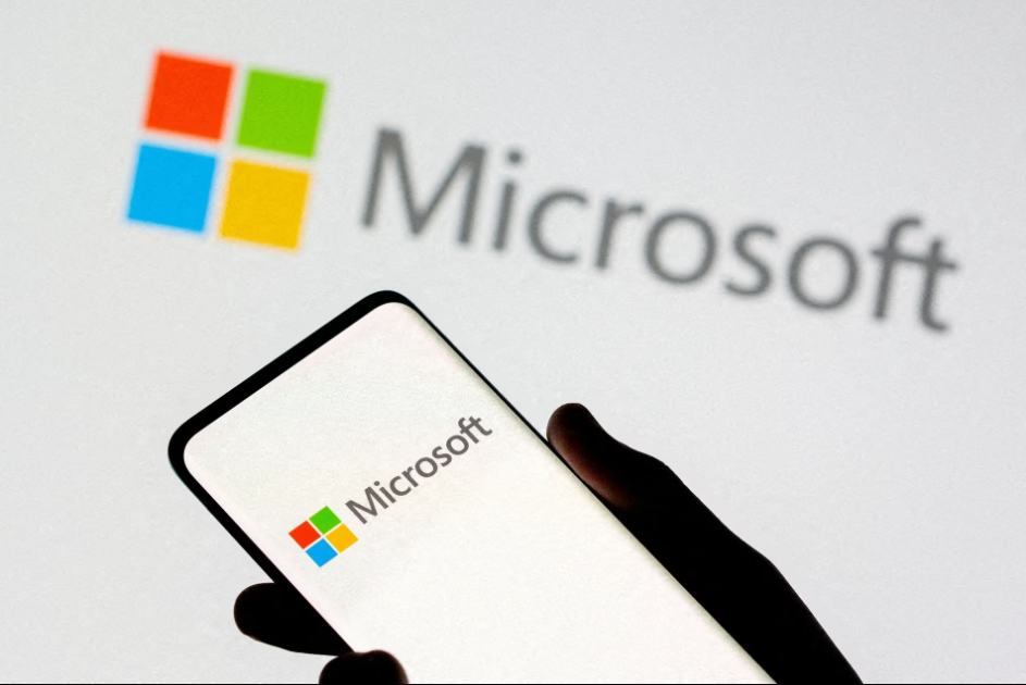 Результаты Microsoft превысили прогнозы, акции подскочили на 8%, так как искусственный интеллект стимулирует продажи