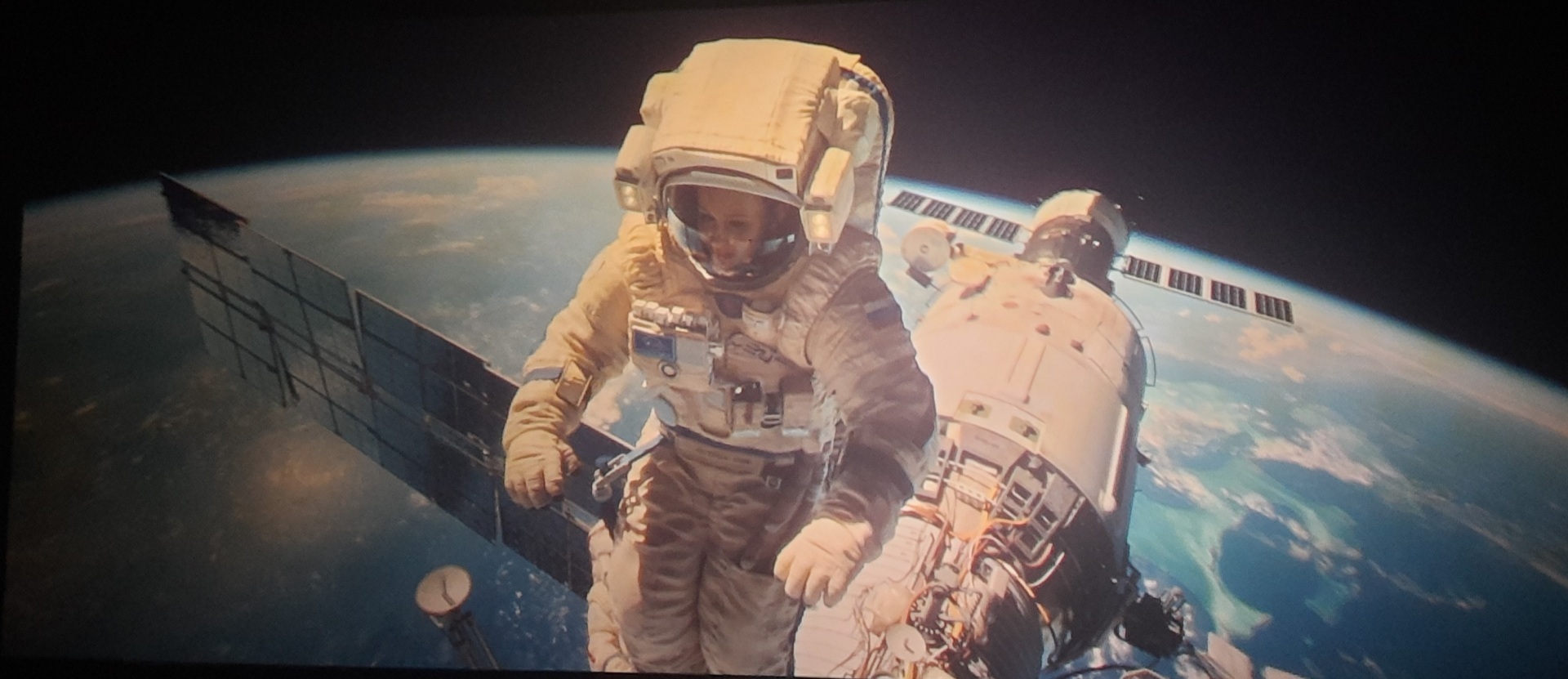«Вызов» из космоса. Космический фильм о космосе, космонавтах и хирургах глазами журналиста