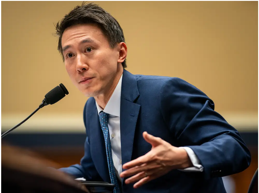 Антиазиатская риторика загрязнила дискуссию вокруг запрета TikTok.