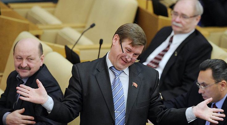 Депутаты России в 2023 году: огромные зарплаты и привилегии на фоне бедности половины населения