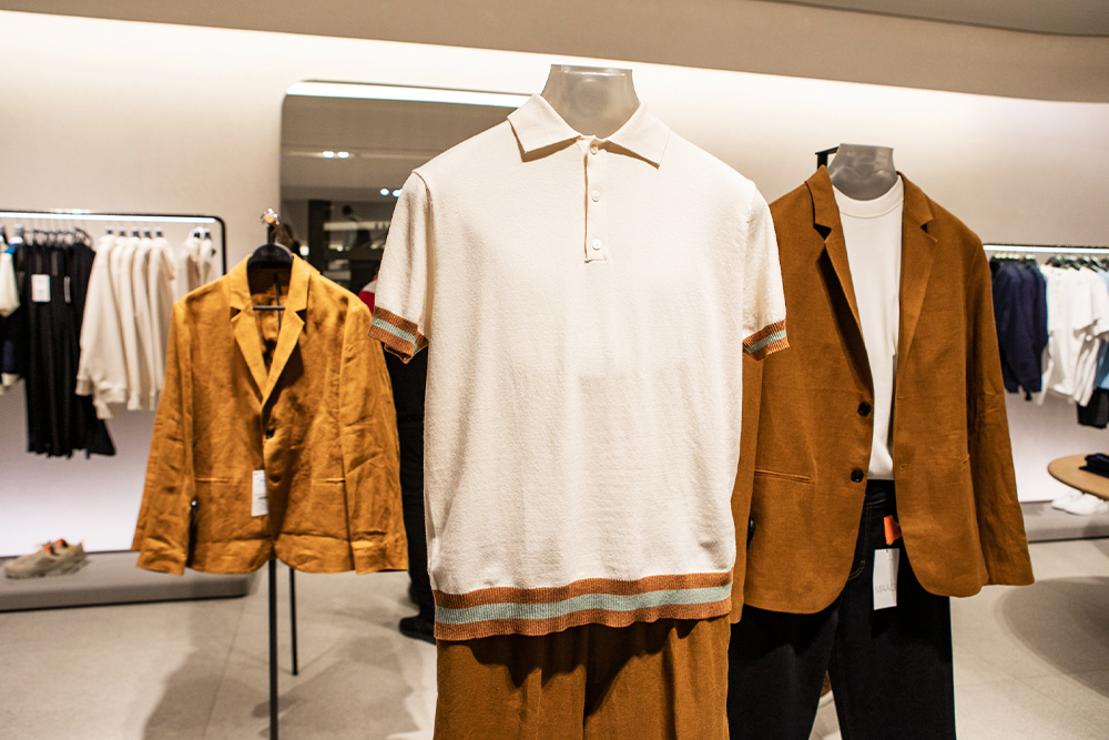 Одеваться стильно можно, но это не так просто, как раньше. Что думают дизайнеры и новые клиенты о новой коллекции Maag?