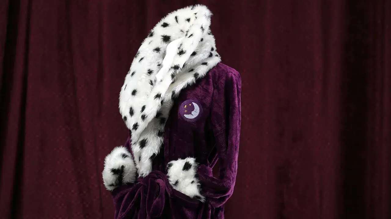 Забастовки, взвинченные цены на авиабилеты и ажиотаж в отелях: путеводитель по коронации.