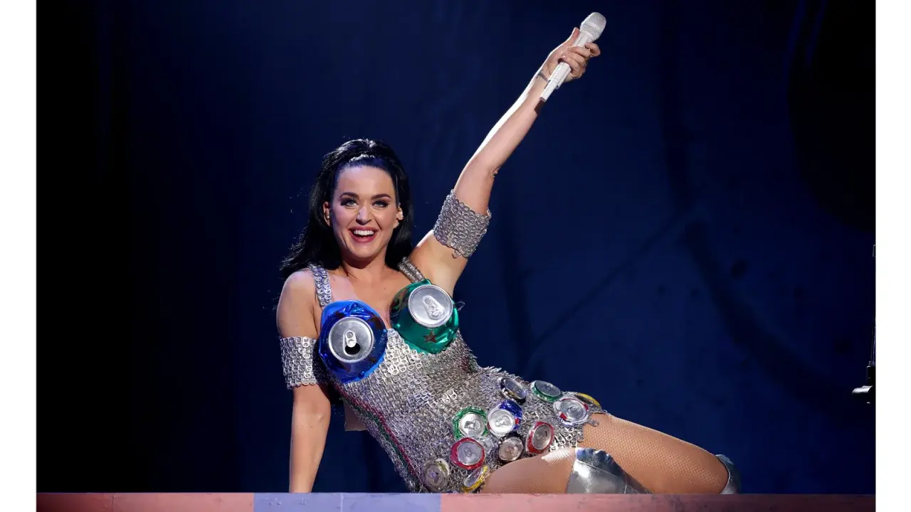 Забастовки, взвинченные цены на авиабилеты и ажиотаж в отелях: путеводитель по коронации.