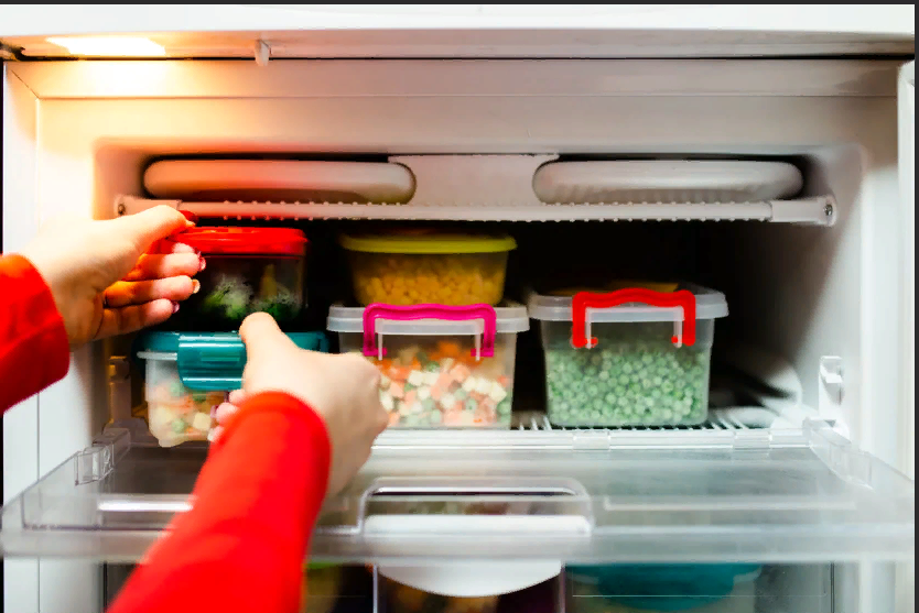 Как сохранить продукты в морозилке???