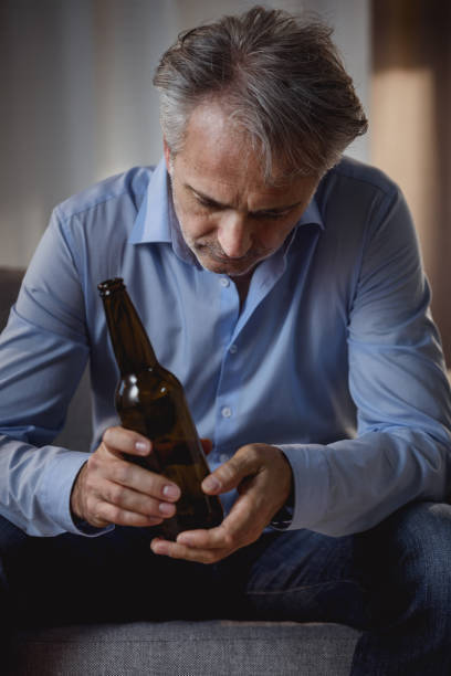 Разум алкоголика: зависимость от алкоголя.