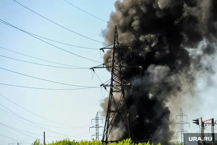 В Ленинградской области подорвали вышку ЛЭП