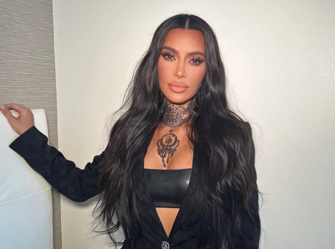 Ким Кардашьян набрала миллионы лайков за свою непревзойденную фигуру.