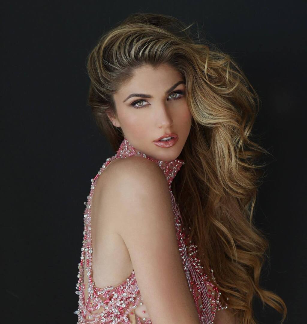 Алессия Ровеньо (красивые девушки и женщины)