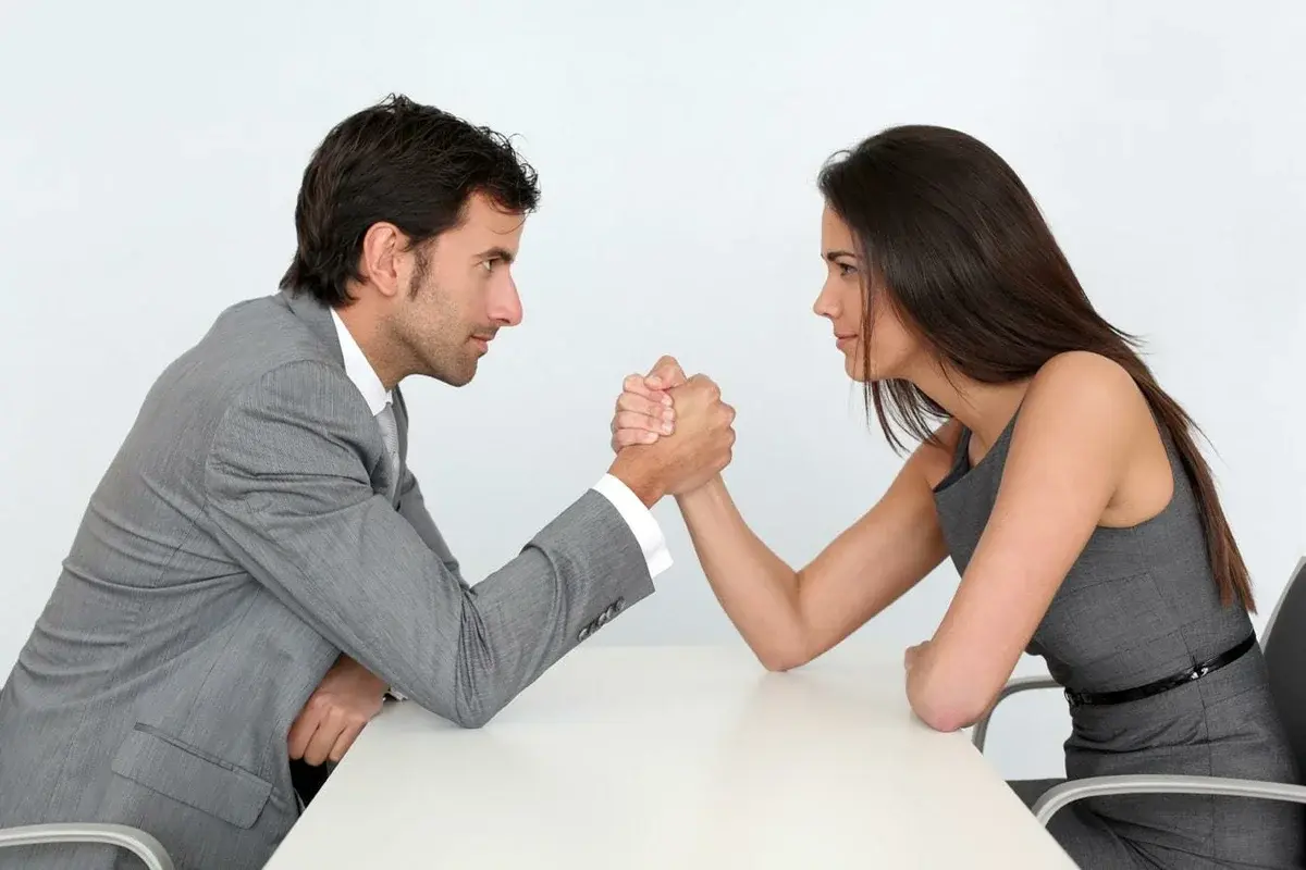 Как использовать сократовские продажи для установления контакта с клиентами и развития бизнеса