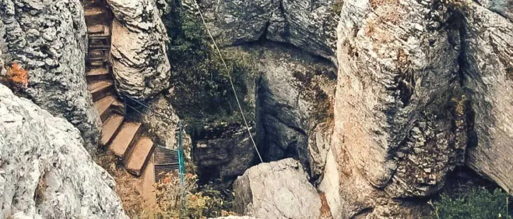 Крым и его уникальные пещеры.