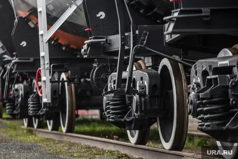 В Брянской области снова подорвали железнодорожный состав