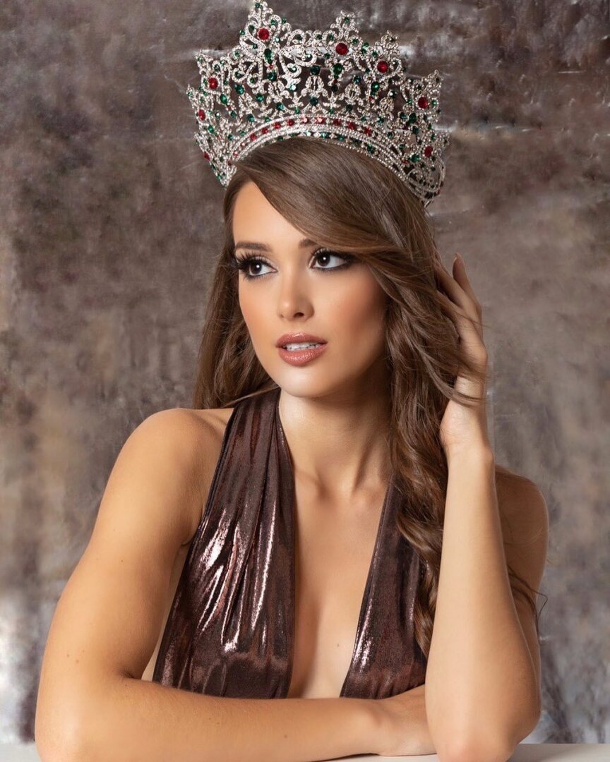 Тельма Мадейра (красивые девушки и женщины)