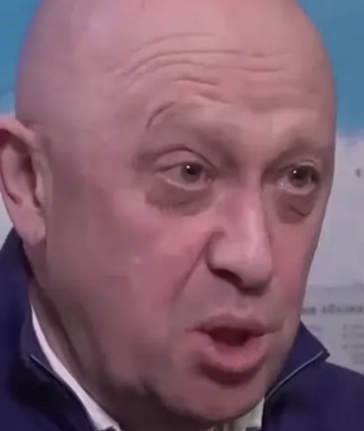 Почему Владимир Путин дистанцируется от героя России - Евгения Пригожина?