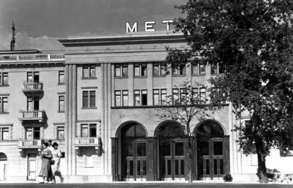 Из метро в дом: как станции московского метро стали частью жилых домов