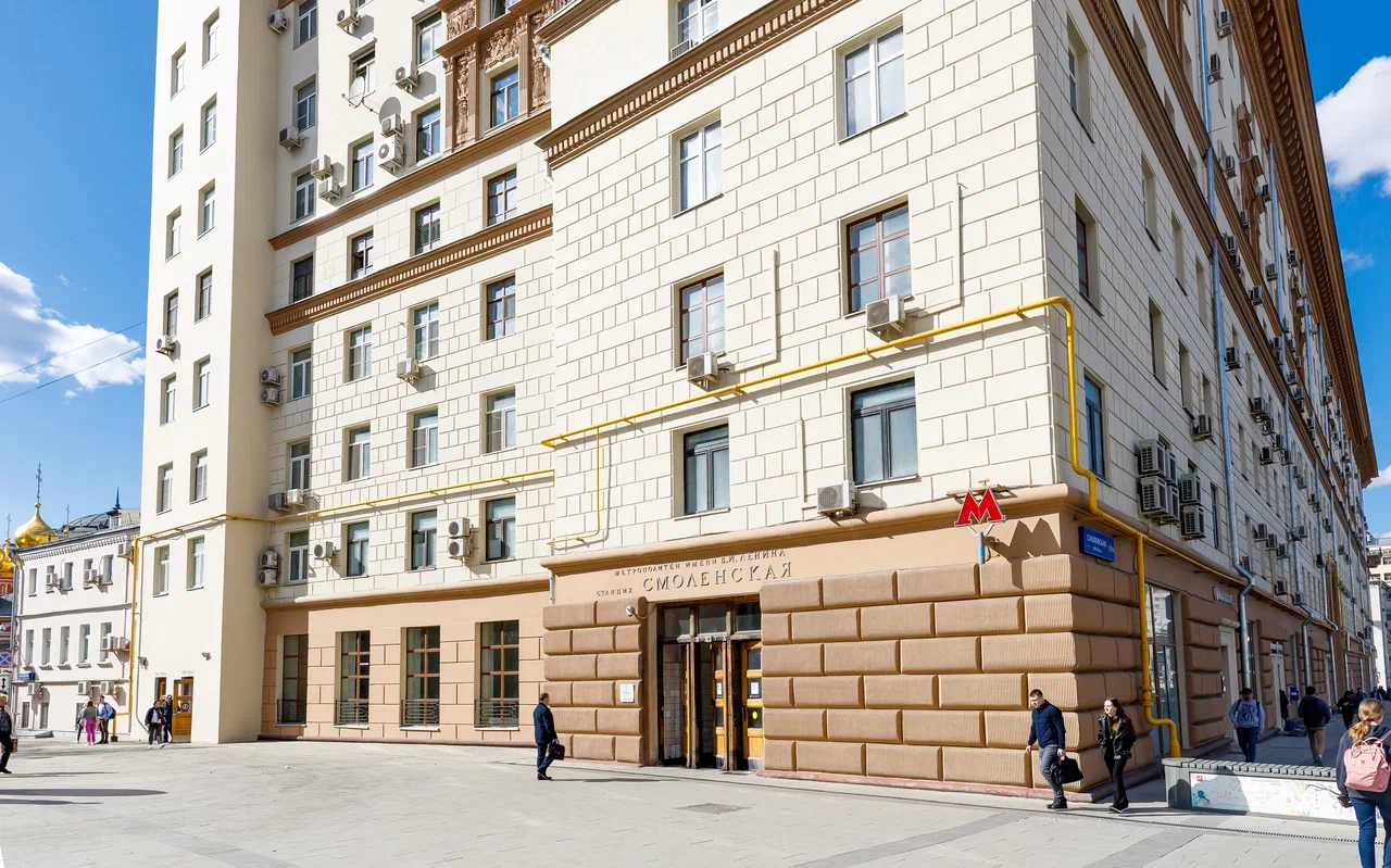 Из метро в дом: как станции московского метро стали частью жилых домов