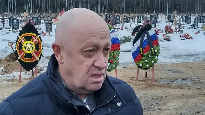 Информация военного командира группы Вагнера, пропитанная ненормативной лексикой, направлена против ‘подонков’ российского военно-морского флота