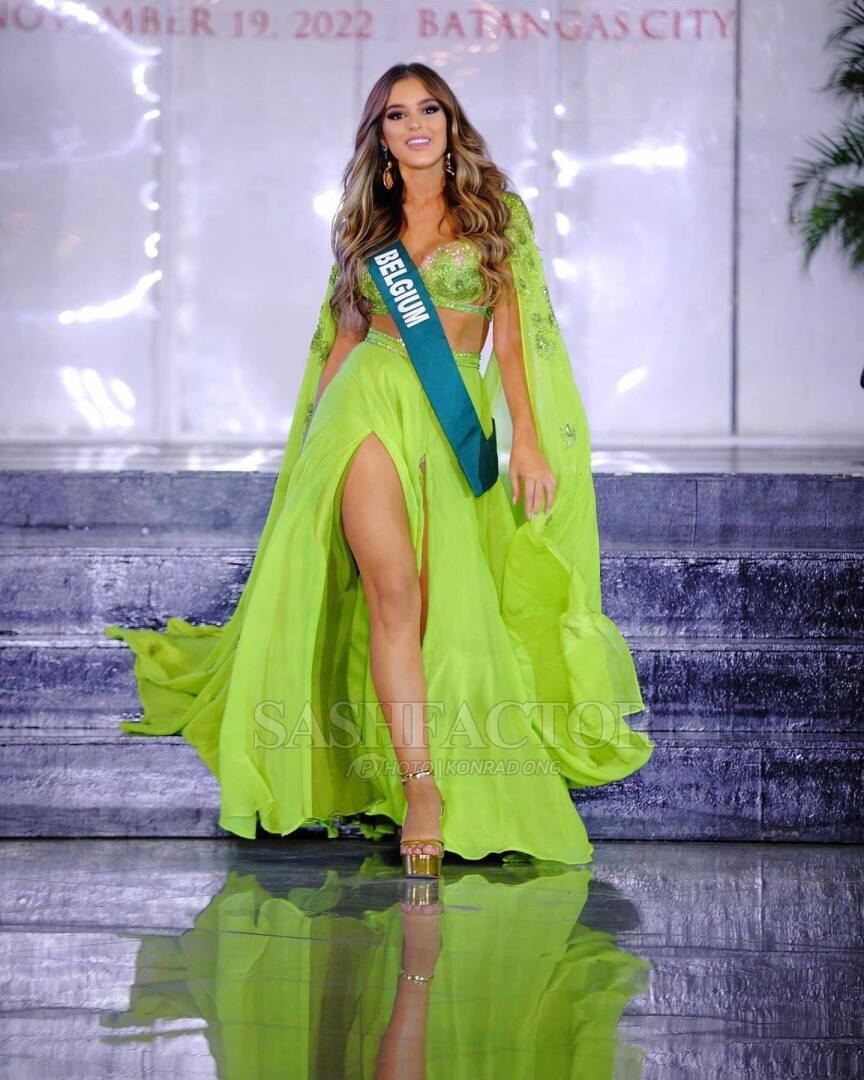 Дафна Нивель (красивые девушки и женщины)