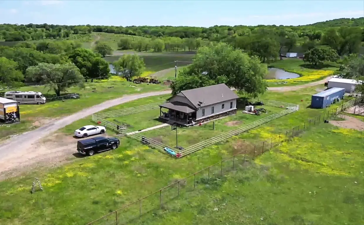 'Это все на тебе', - написал насильник женщине, которая была готова свидетельствовать против него до того, как 7 человек были найдены мертвыми в Оклах