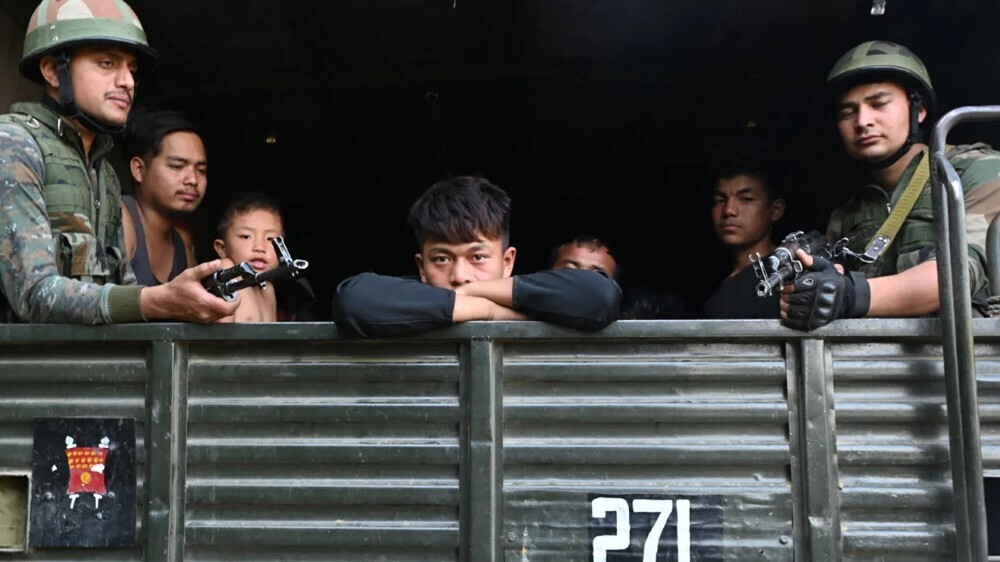 Почему один из штатов Индии взорвался этническими беспорядками?