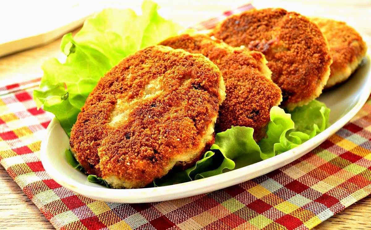 Статья о котлетках с рецептами от нейросети.