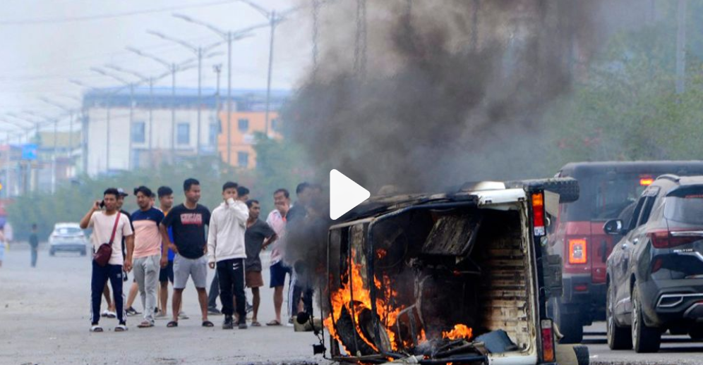 Почему один из штатов Индии взорвался этническими беспорядками?