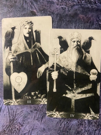 Таро расклад: Анализ ваших отношений с партнером онлайн.