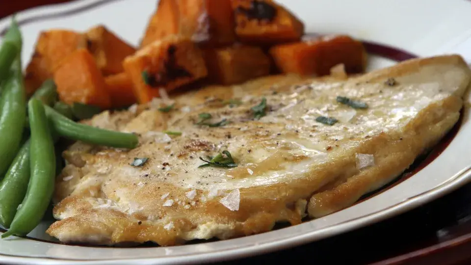 6 самых больших ошибок, которые вы совершаете, готовя куриные грудки