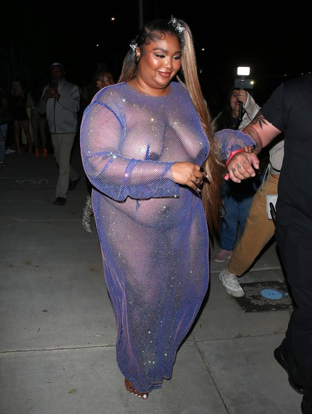 Мир не забудет 12 случаев, когда звезды не сняли свои «голые» платья.