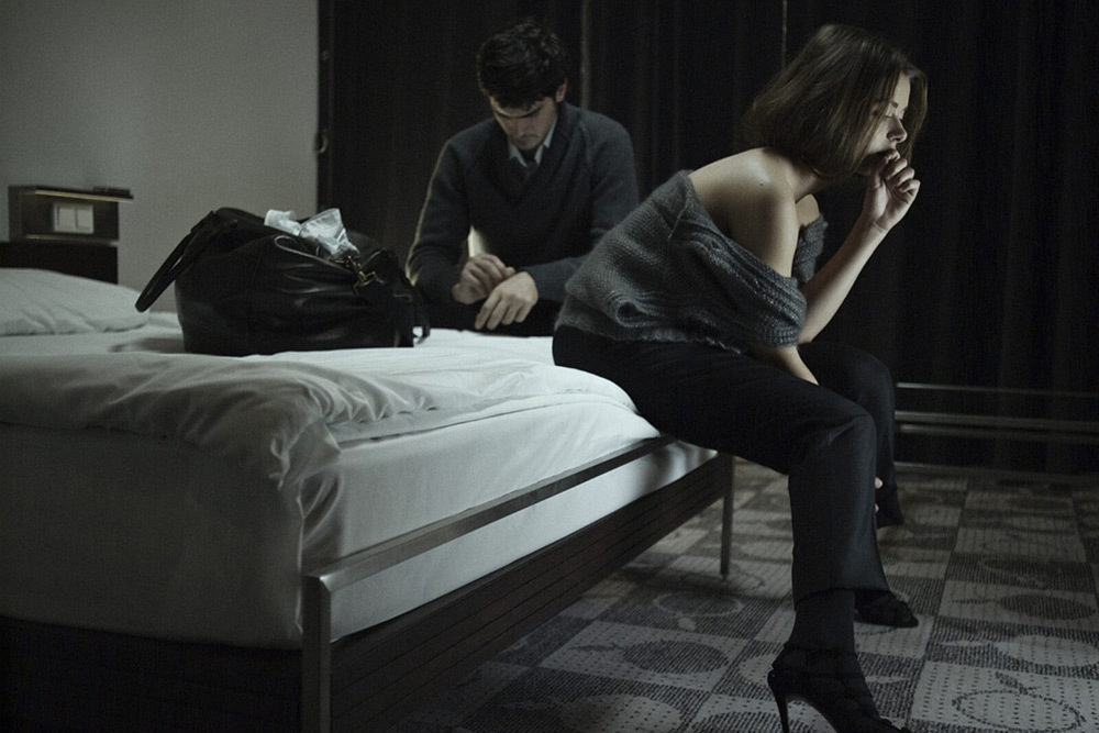 Является ли изменой наличие игрушки?