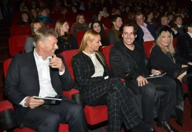 Как понимать поведение Дмитрия Пескова?