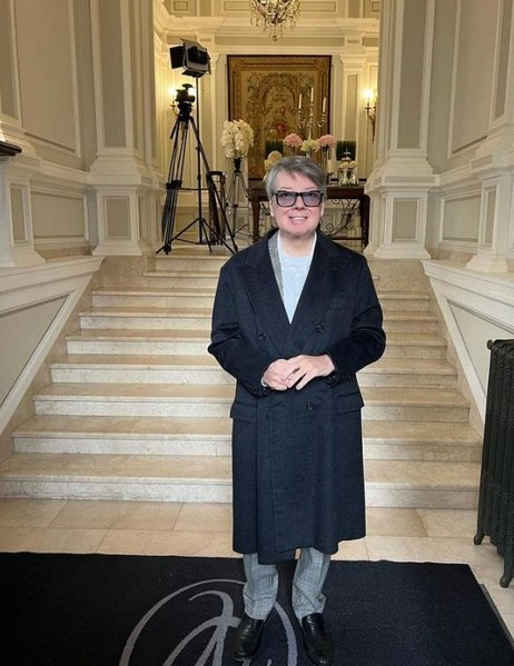 В ролике Ольга Слуцкер представила финальный танец с Валентином Юдашкиным в сопровождении песни о смерти.