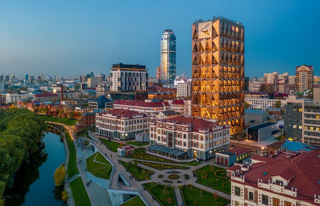 Почему в России так быстро растут зарплаты? (Важный опрос)