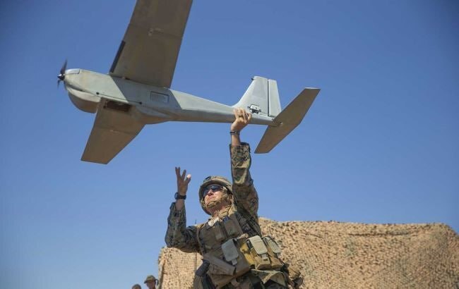 ⚡️💥Вражеские беспилотники атакуют наши склады с военной техникой!