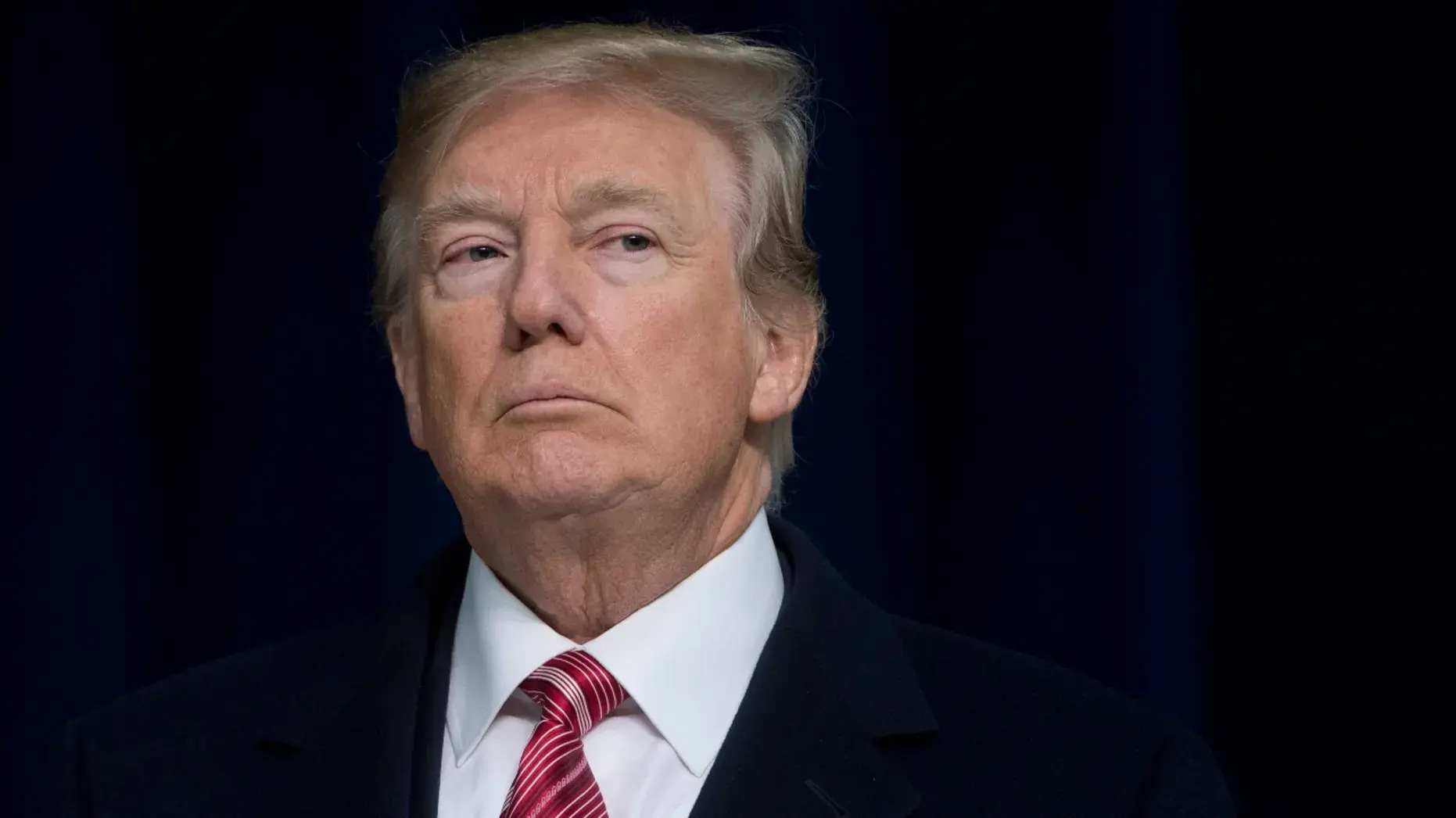 Дарем считает, что Минюст и ФБР "не выполнили" миссию "строгой верности закону" в расследовании дела Трампа и России